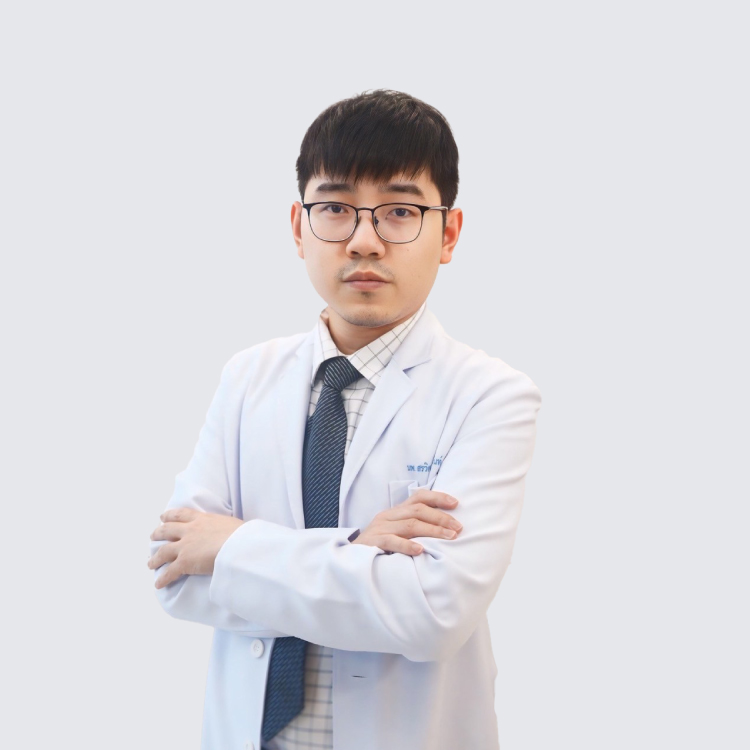 นายแพทย์ สรวิศ ปกรณ์สัจจานันท์