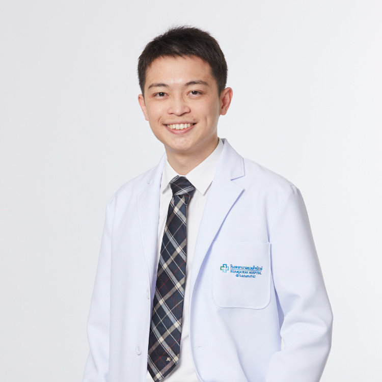 นายแพทย์ วิวัฒน์ ประเสริฐ