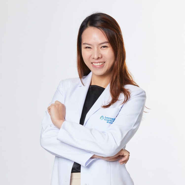 แพทย์หญิง ธนะนันท์ ตรงกมลธรรม