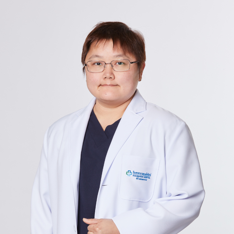 แพทย์หญิง กมลรัตน์​ ภัทร​กิตติ​กุล​